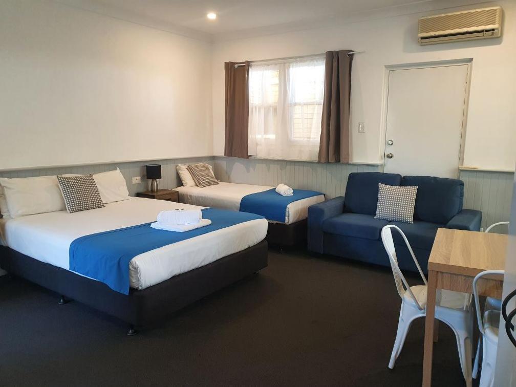 Squid'S Ink Motel Белмонт Экстерьер фото
