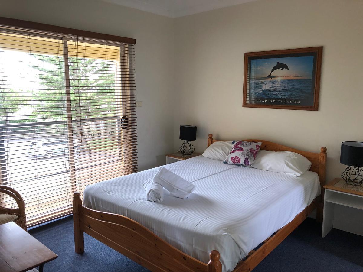 Squid'S Ink Motel Белмонт Экстерьер фото