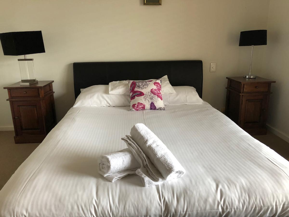 Squid'S Ink Motel Белмонт Экстерьер фото