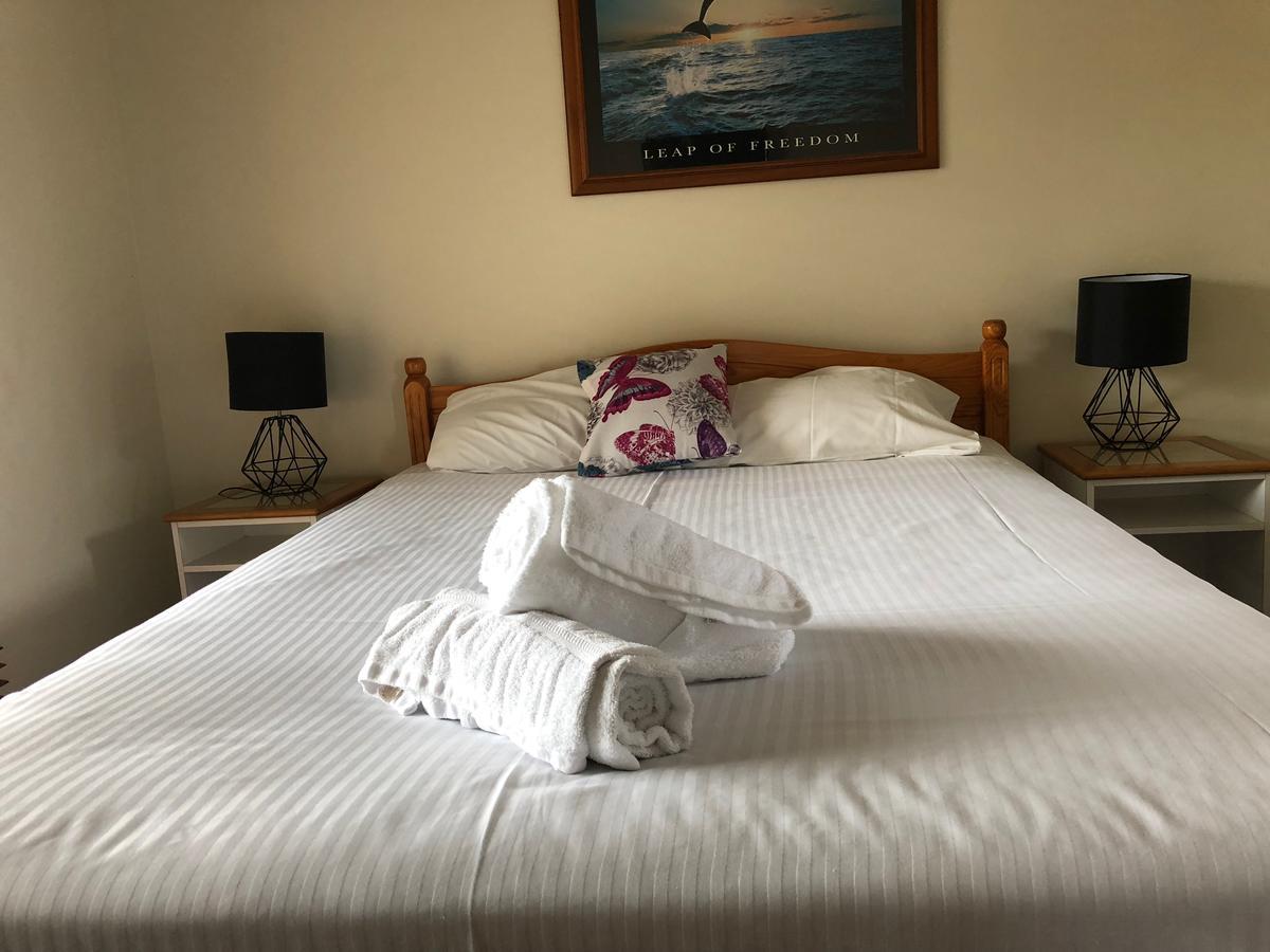 Squid'S Ink Motel Белмонт Экстерьер фото