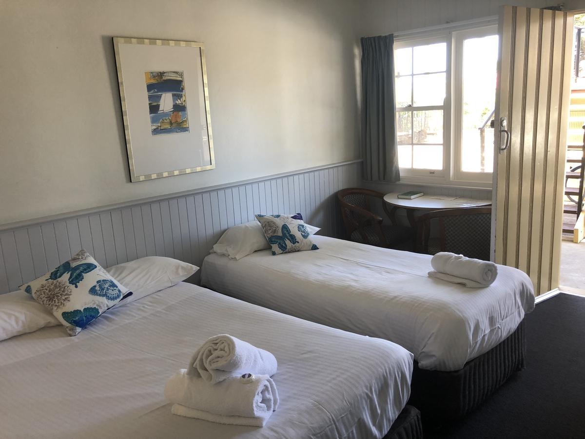 Squid'S Ink Motel Белмонт Экстерьер фото