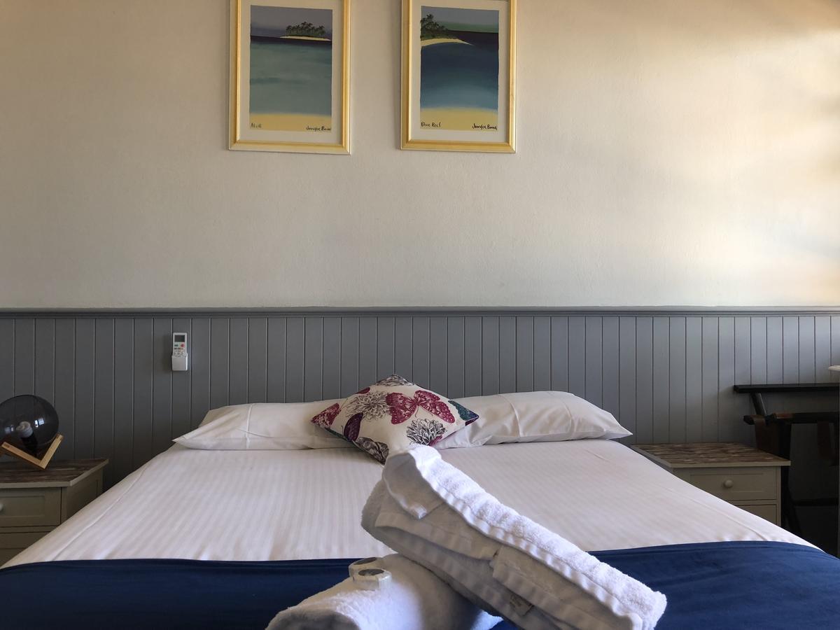 Squid'S Ink Motel Белмонт Экстерьер фото