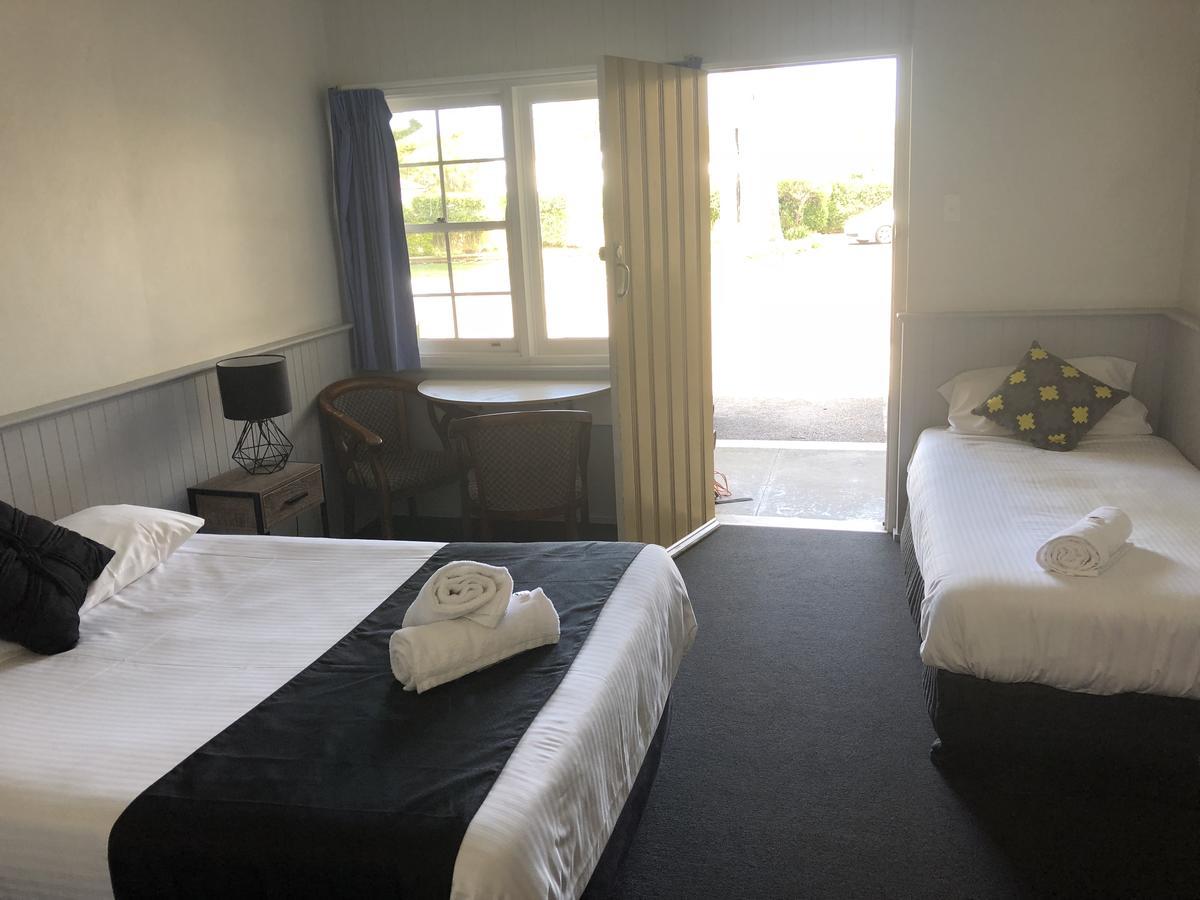 Squid'S Ink Motel Белмонт Экстерьер фото
